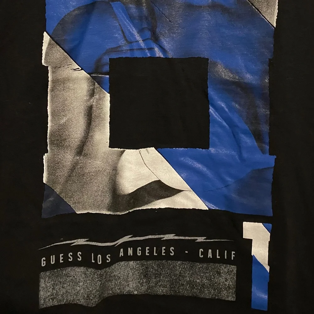 GUESS T-SHIRT - Picture 4 of 6